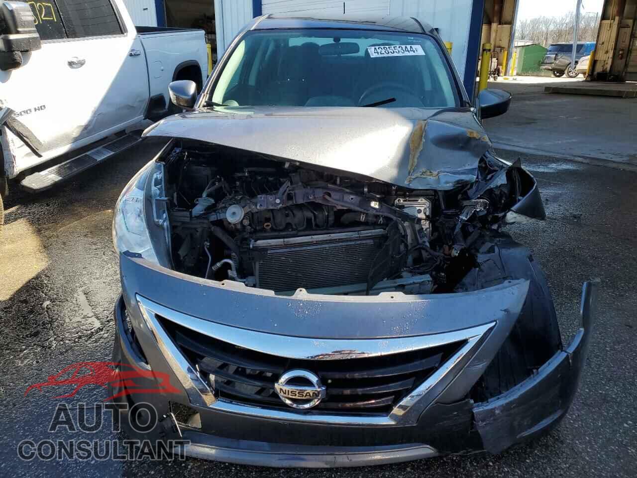 NISSAN VERSA 2017 - 3N1CN7AP3HL815796