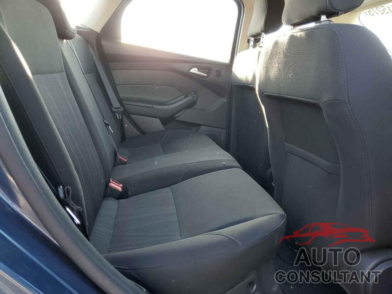 FORD FOCUS 2018 - 1FADP3M29JL228949
