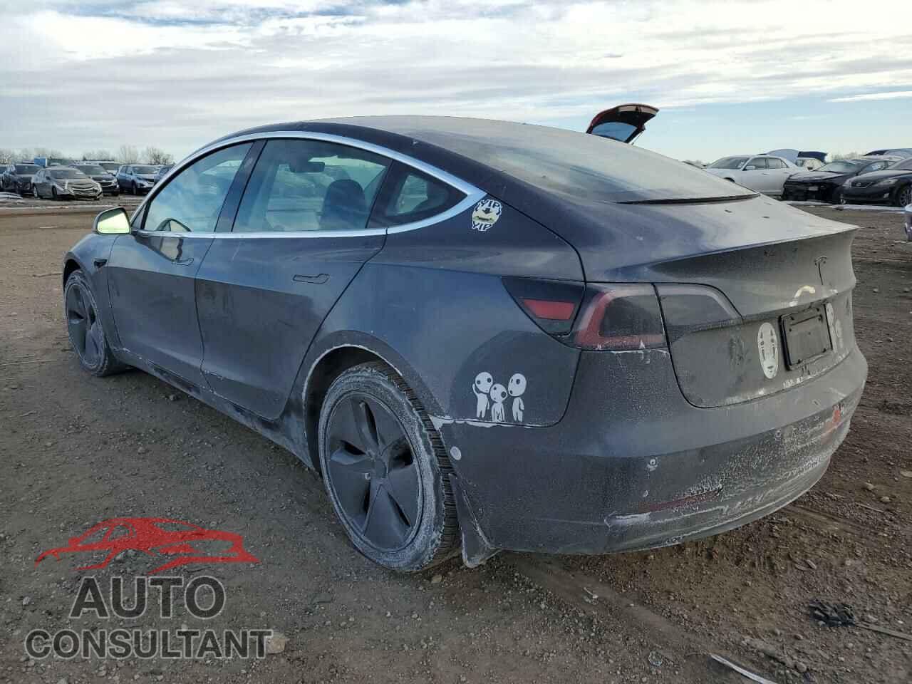 TESLA MODEL 3 2020 - 5YJ3E1EA1LF590351