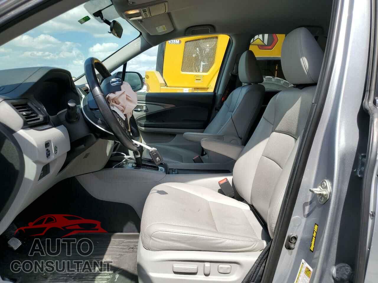 HONDA RIDGELINE 2017 - 5FPYK2F57HB001520