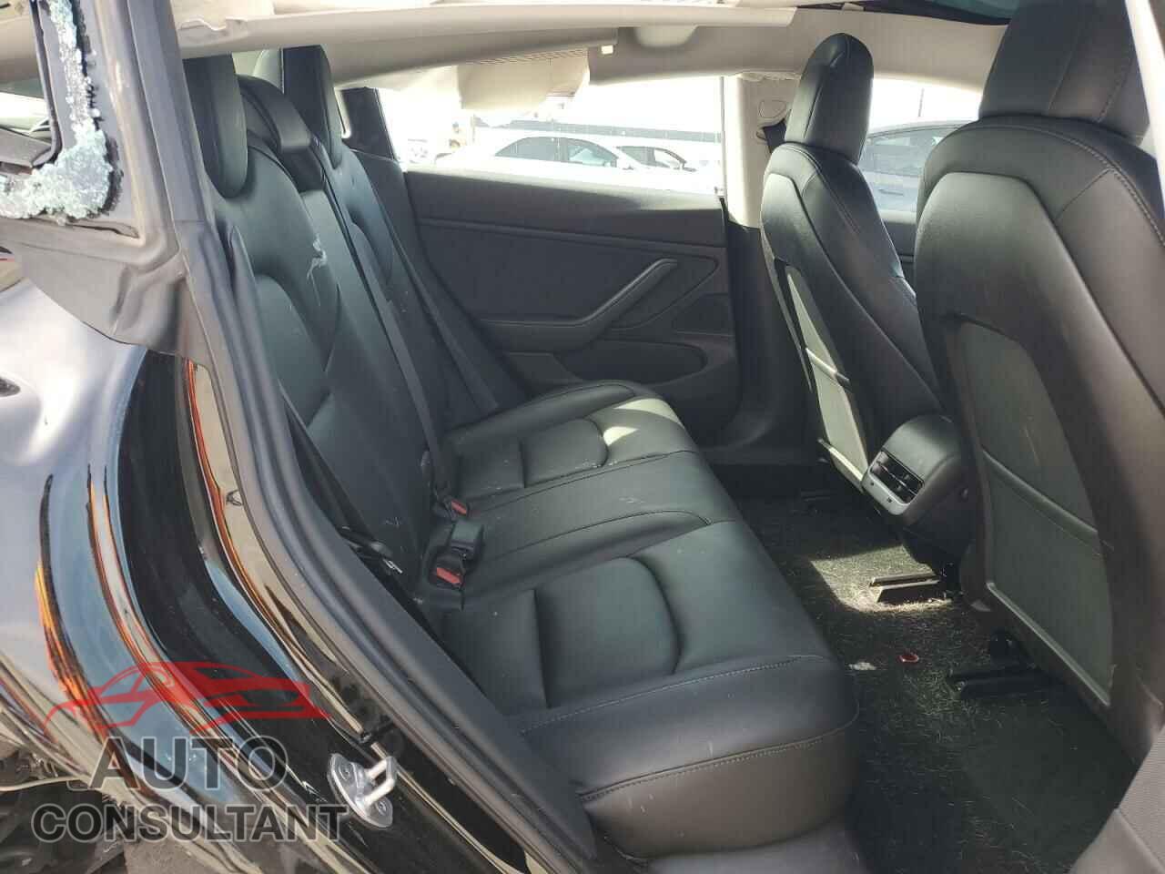 TESLA MODEL 3 2019 - 5YJ3E1EA9KF305507
