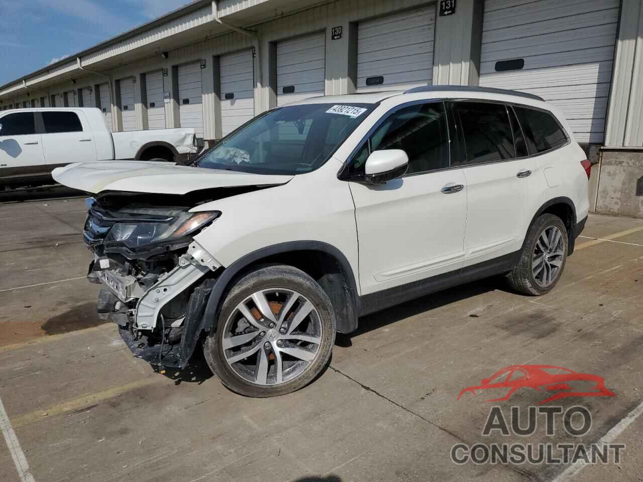 HONDA PILOT 2018 - 5FNYF6H96JB070435