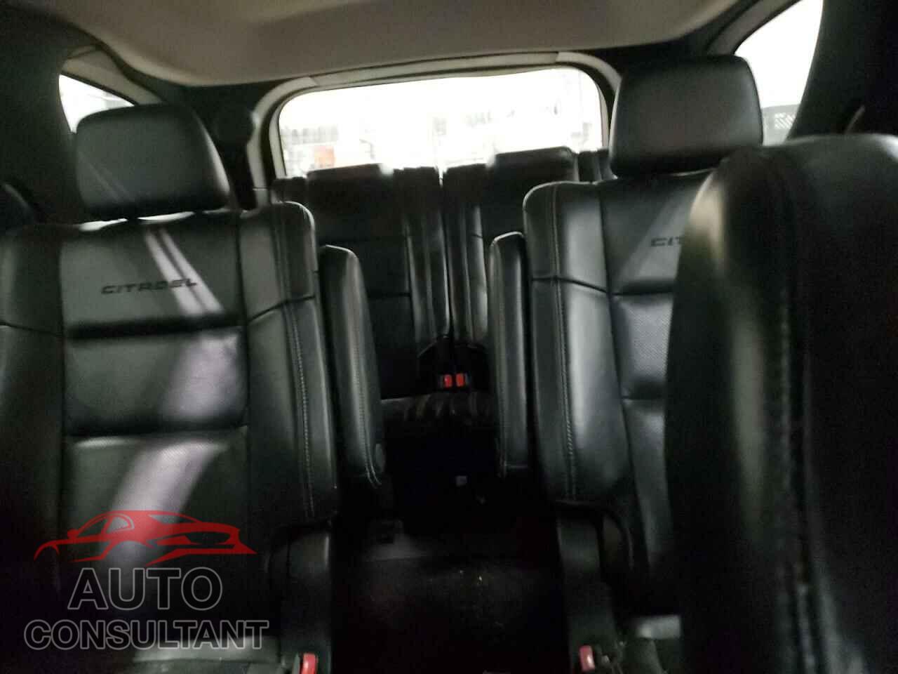 DODGE DURANGO 2013 - 1C4SDJET3DC505153
