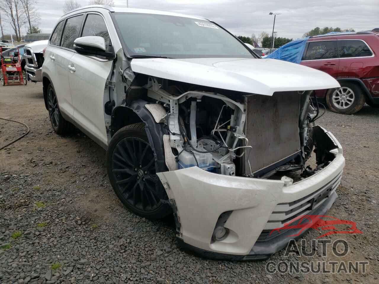 TOYOTA HIGHLANDER 2019 - 5TDJZRFH8KS746532
