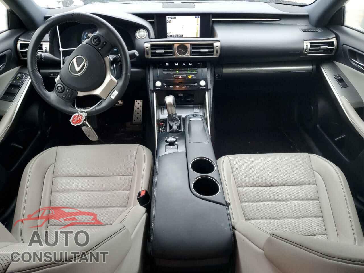 LEXUS IS 2014 - JTHBE1D20E5010273