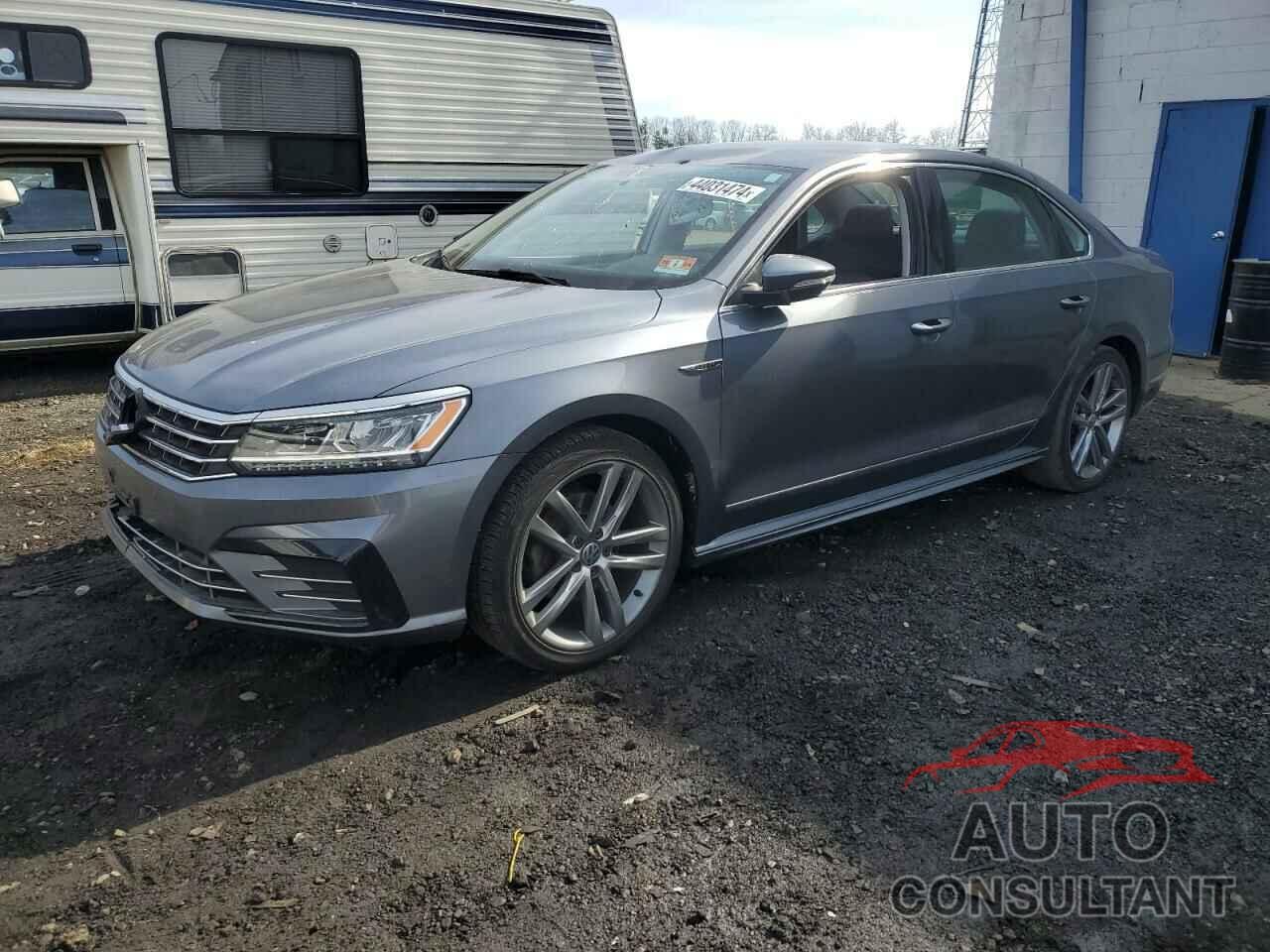 VOLKSWAGEN PASSAT 2017 - 1VWDT7A32HC081388