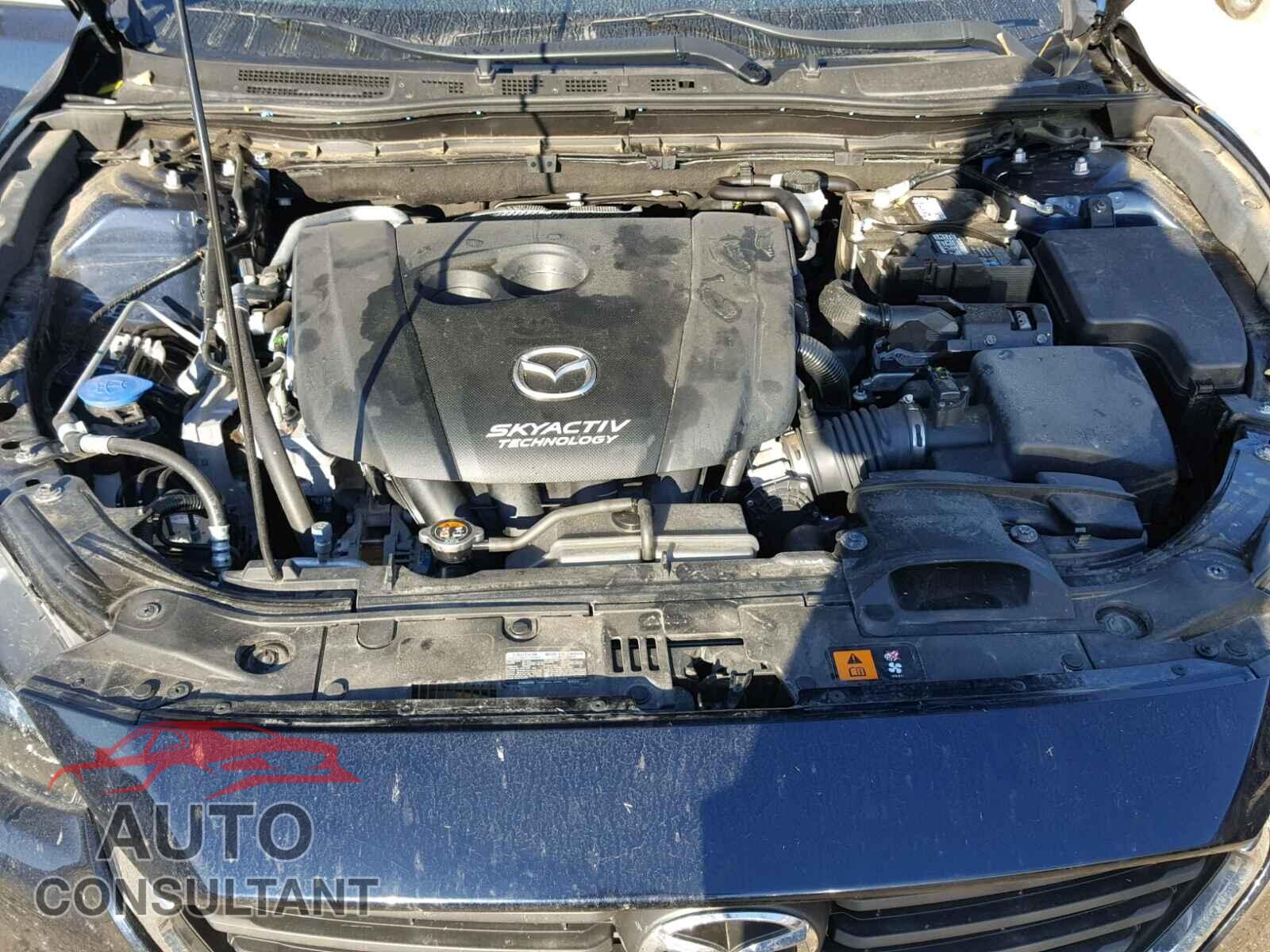 MAZDA 3 2017 - 3MZBN1U7XHM153644