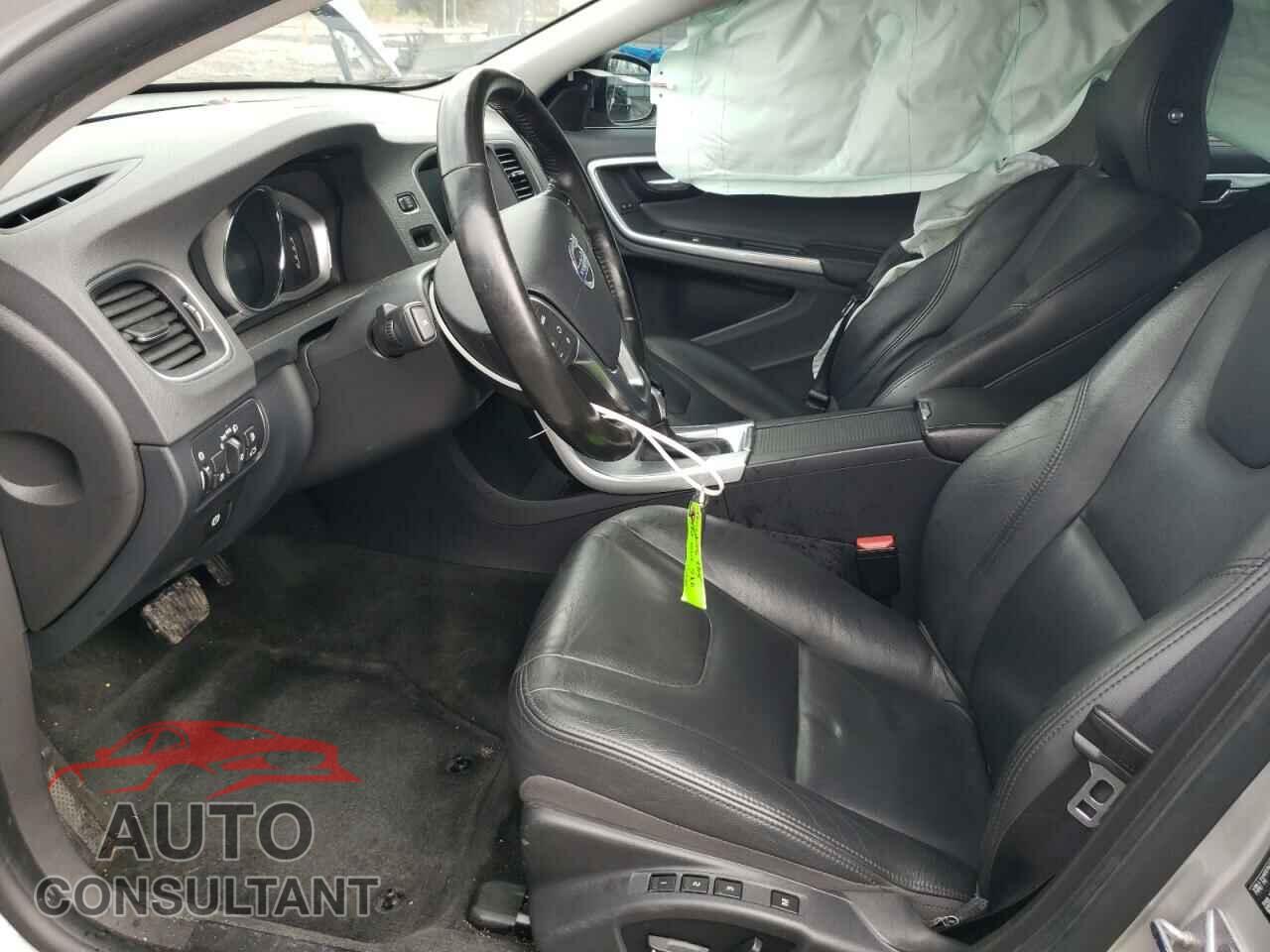 VOLVO S60 2018 - LYV402TK3JB168200