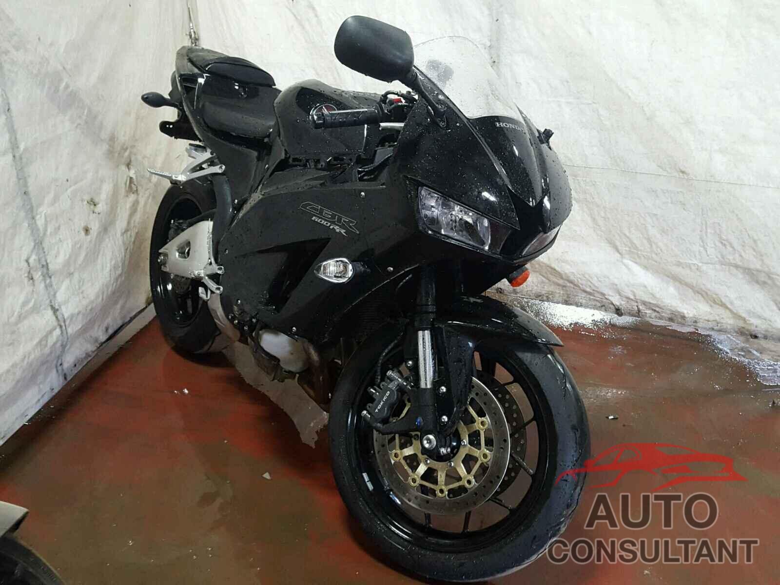 HONDA CBR600 RR 2015 - JH2PC4003FK801359