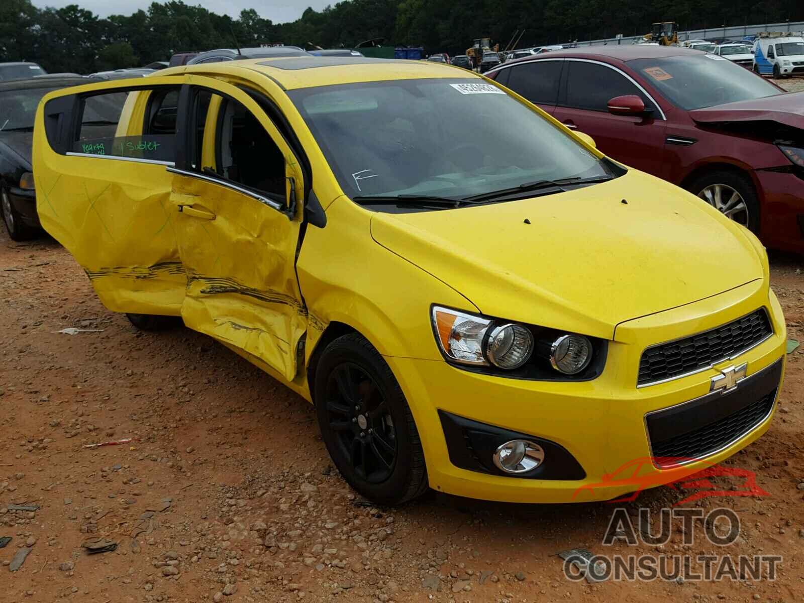 CHEVROLET SONIC 2015 - 1G1JC6SB2F4201518