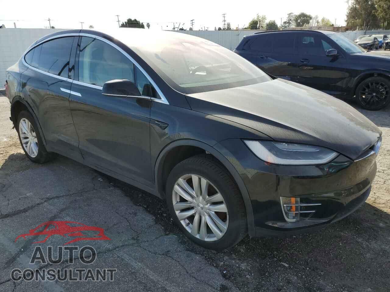 TESLA MODEL X 2017 - 5YJXCDE26HF037963
