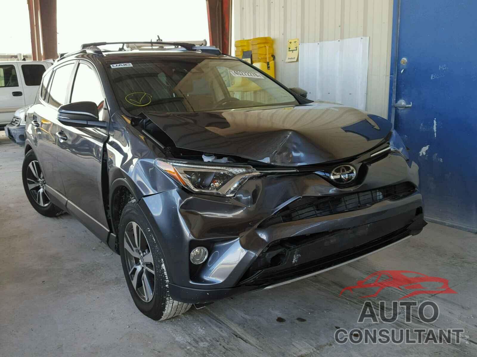 TOYOTA RAV4 XLE 2018 - JTMWFREV4JD109198