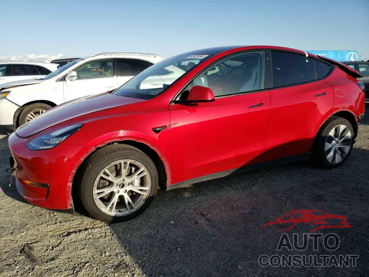 TESLA MODEL Y 2021 - 5YJYGDEE0MF066940