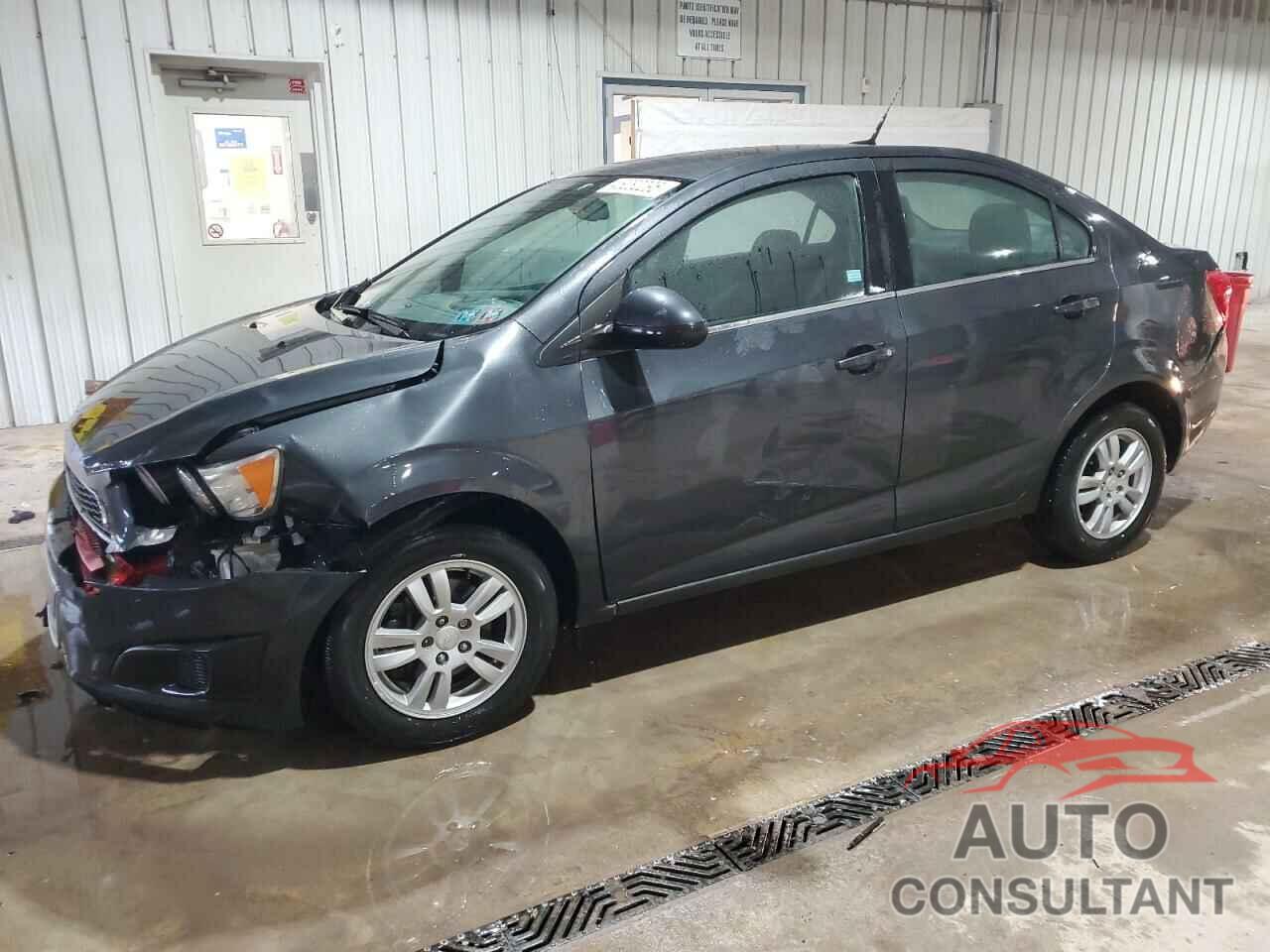 CHEVROLET SONIC 2014 - 1G1JC5SH4E4239958