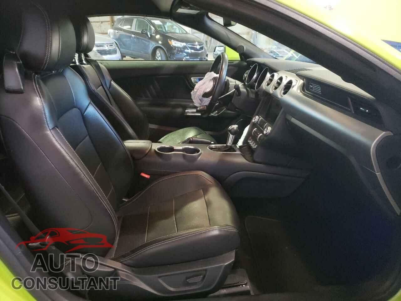 FORD MUSTANG 2020 - 1FATP8UH2L5180165