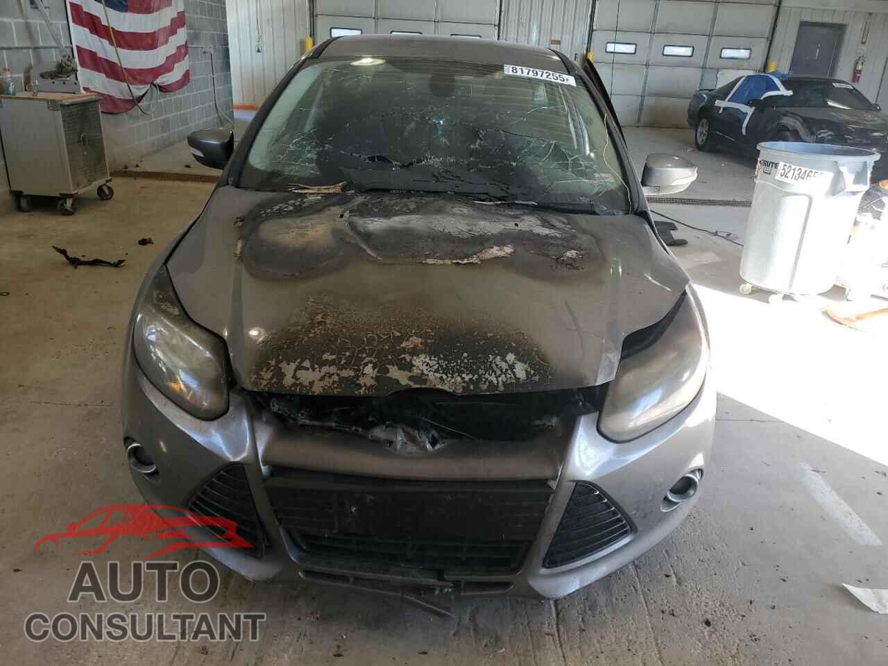 FORD FOCUS 2012 - 1FAHP3J2XCL157933