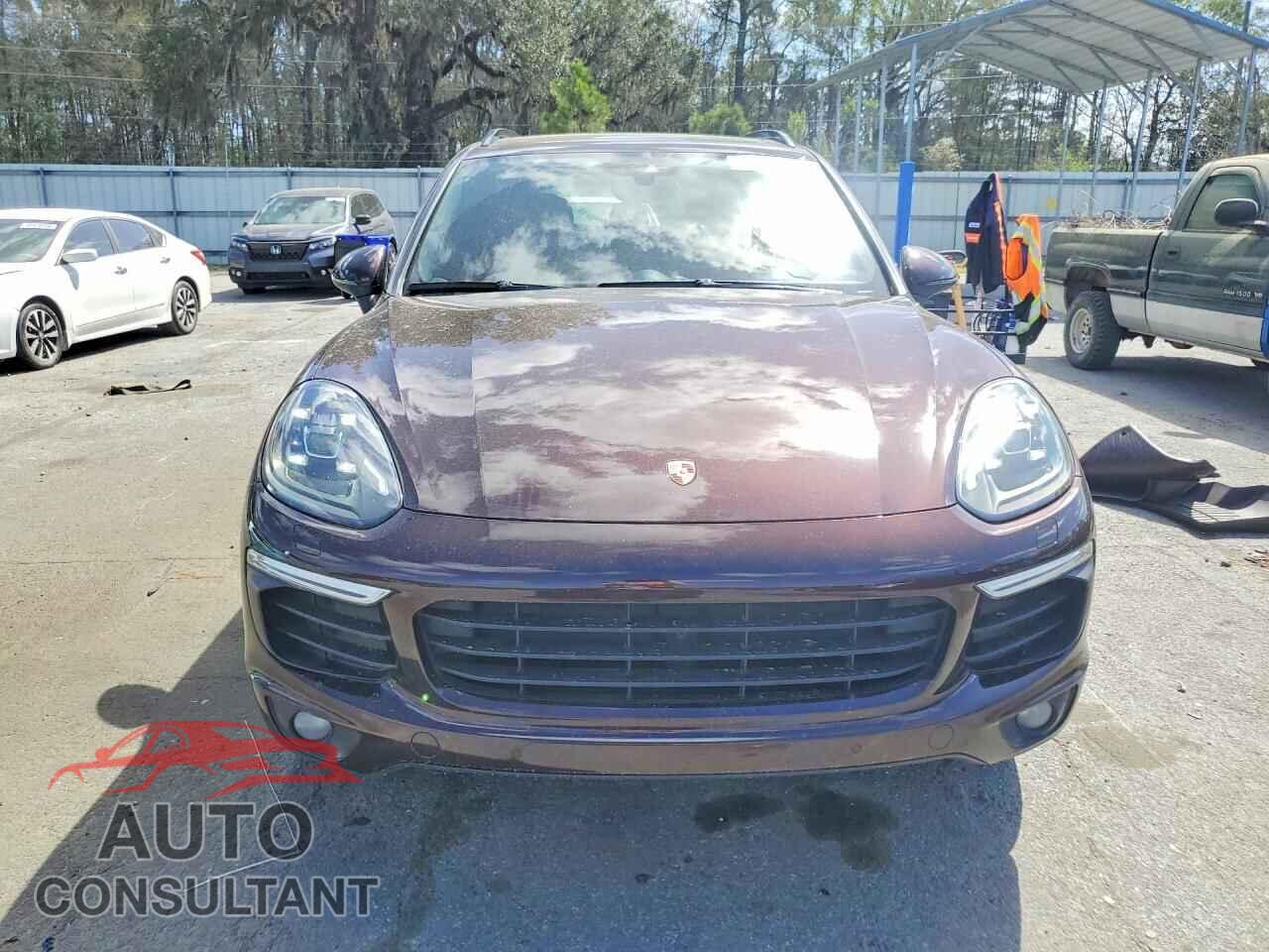 PORSCHE CAYENNE 2017 - WP1AA2A23HKA84388
