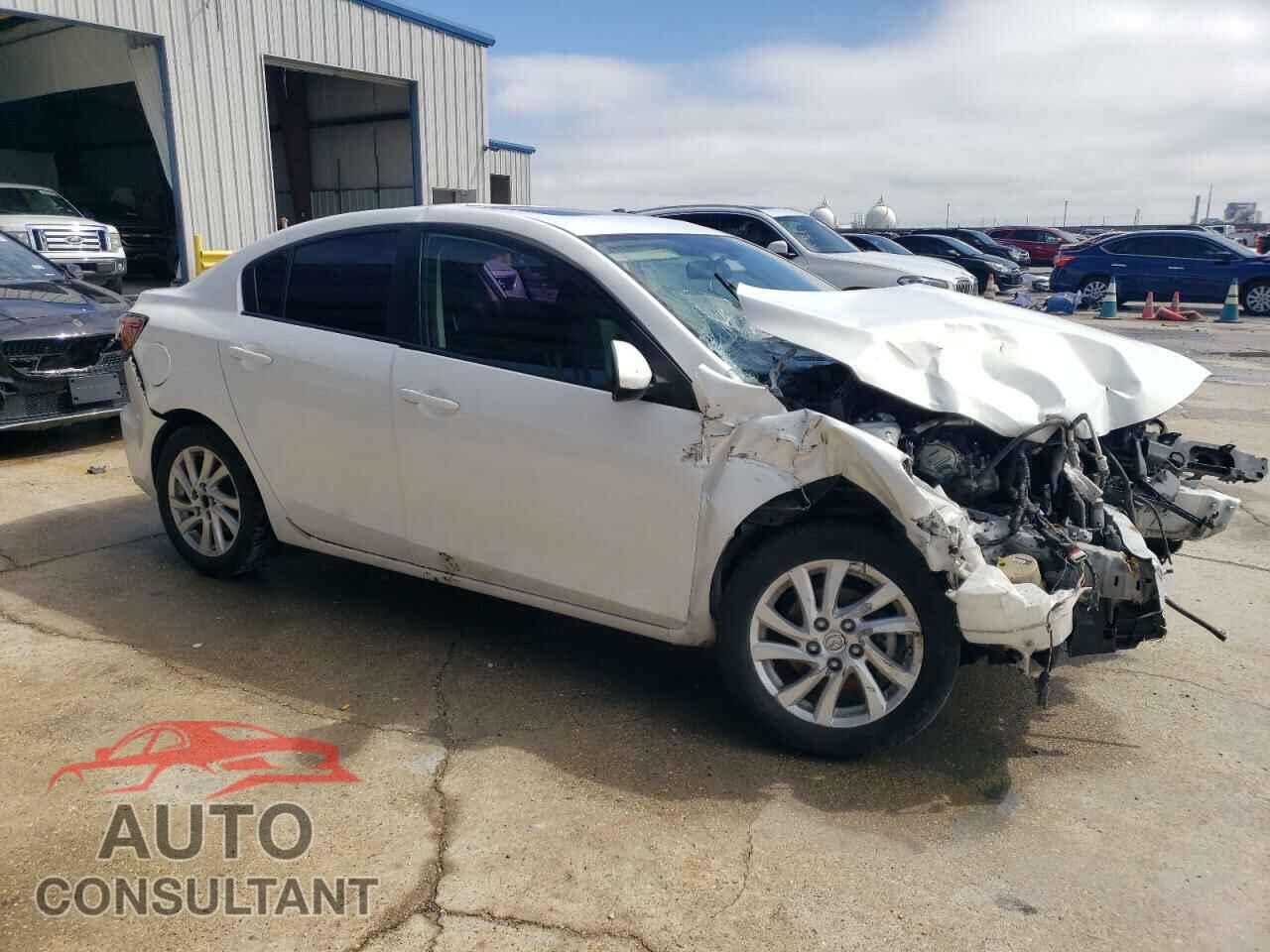 MAZDA 3 2012 - JM1BL1V88C1558746