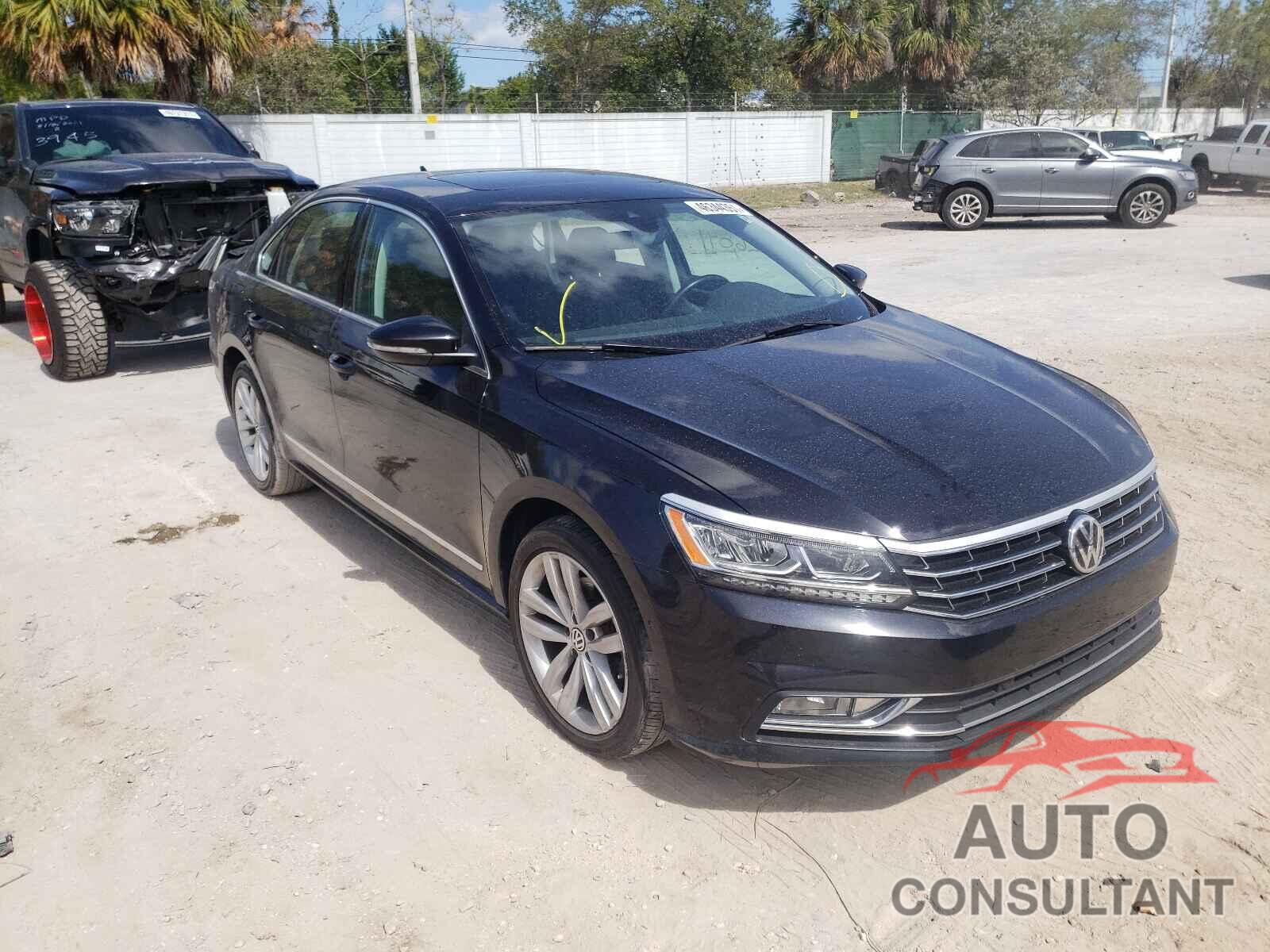 VOLKSWAGEN PASSAT 2018 - 1VWCA7A30JC017986