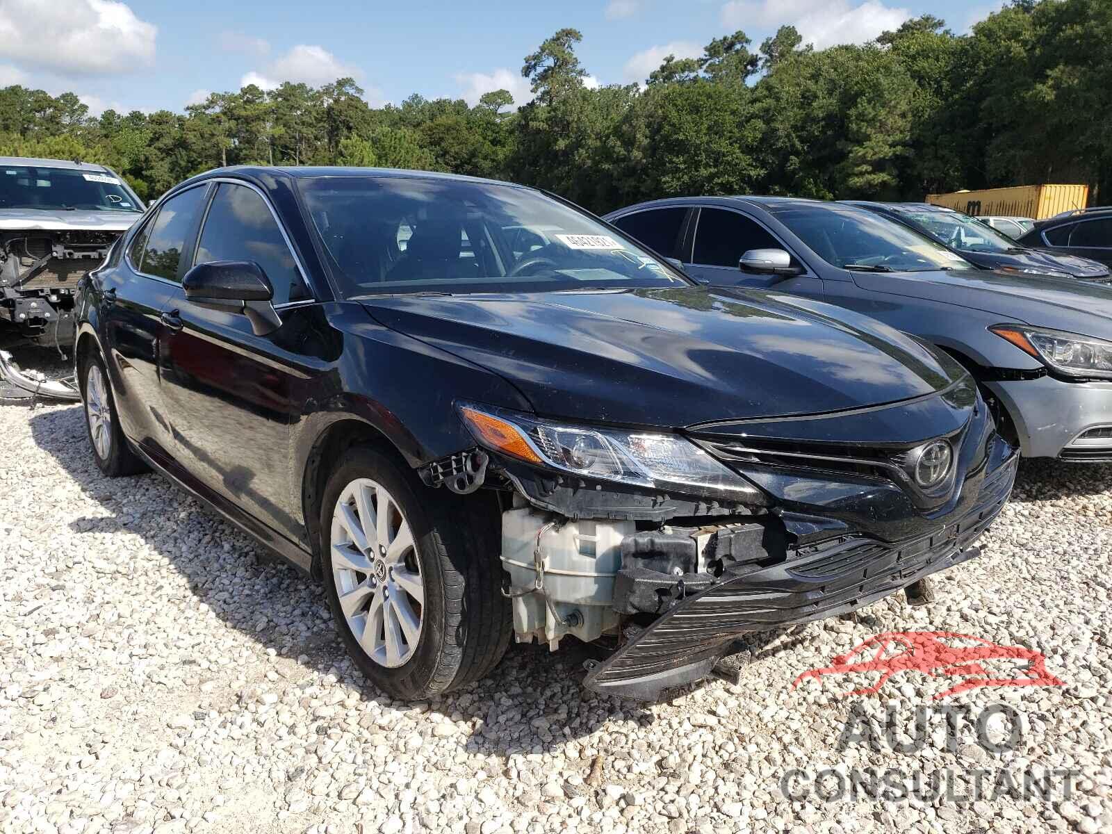 TOYOTA CAMRY 2018 - JTNB11HK4J3019826