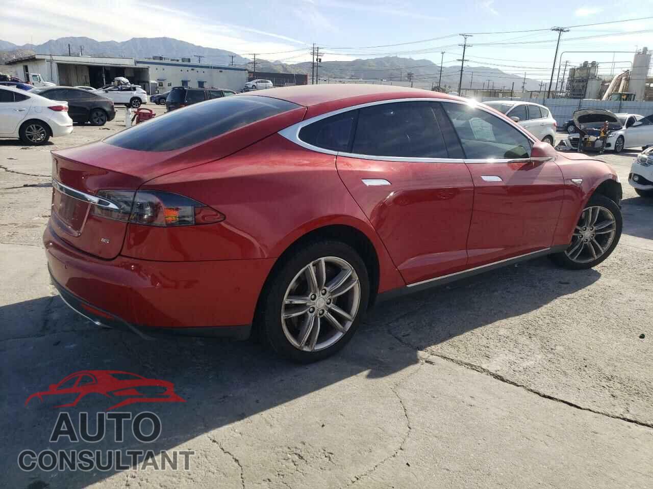 TESLA MODEL S 2015 - 5YJSA1E14FF119242