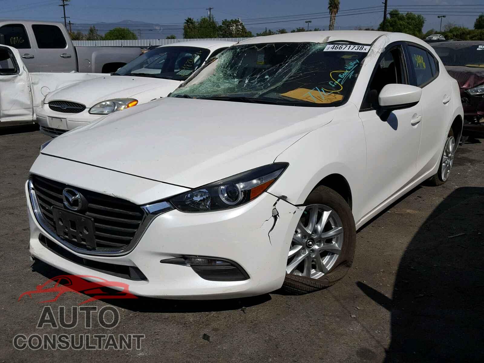 MAZDA 3 2017 - 3MZBN1K70HM110157