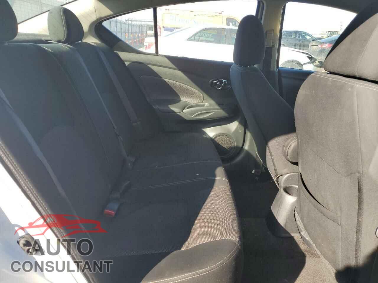 NISSAN VERSA 2019 - 3N1CN7AP3KL875424