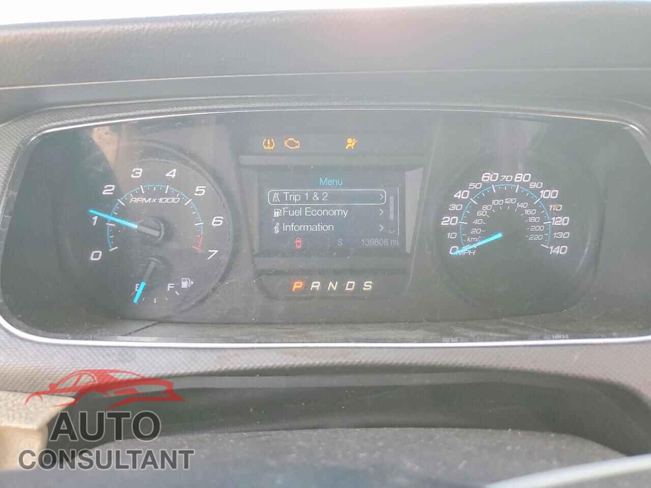 FORD TAURUS 2019 - 1FAHP2D84KG106946