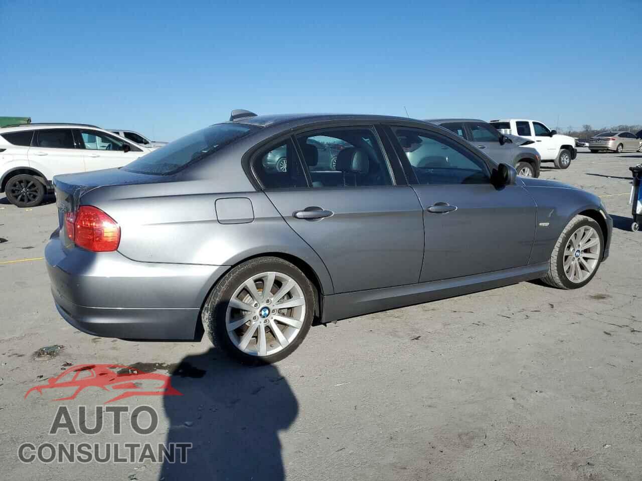 BMW 3 SERIES 2011 - WBAPH7C52BE461565