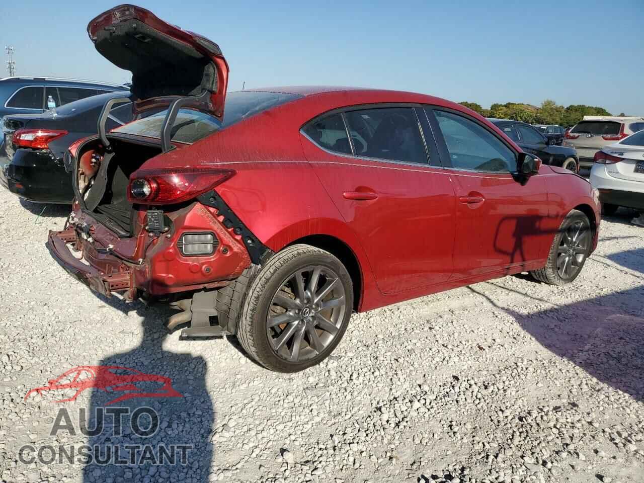 MAZDA 3 2018 - 3MZBN1V36JM213971