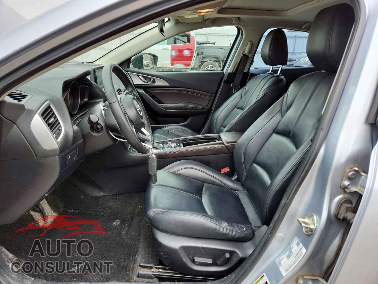 MAZDA 3 2017 - 3MZBN1V78HM125520