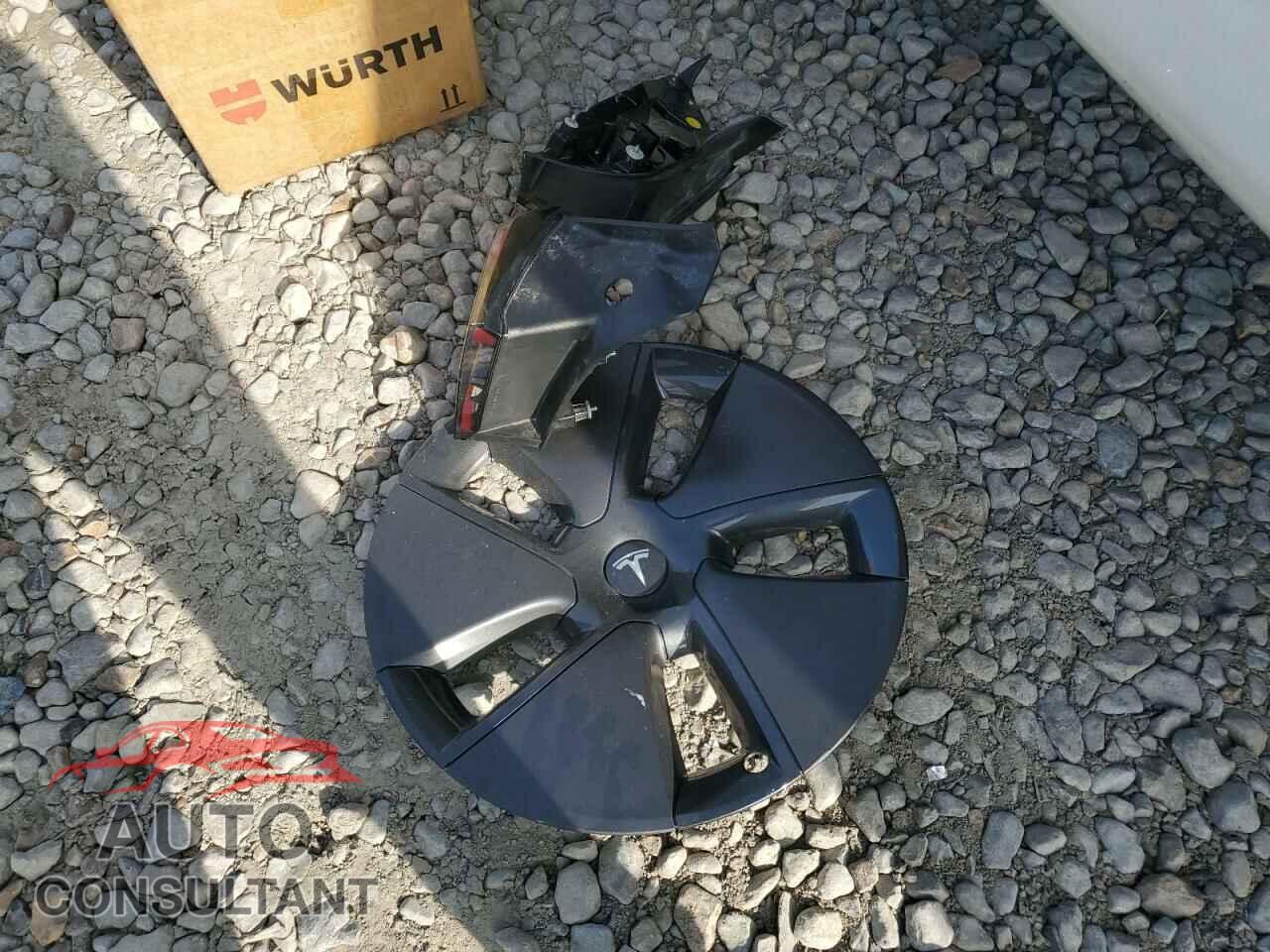 TESLA MODEL 3 2023 - 5YJ3E1EB0PF593188