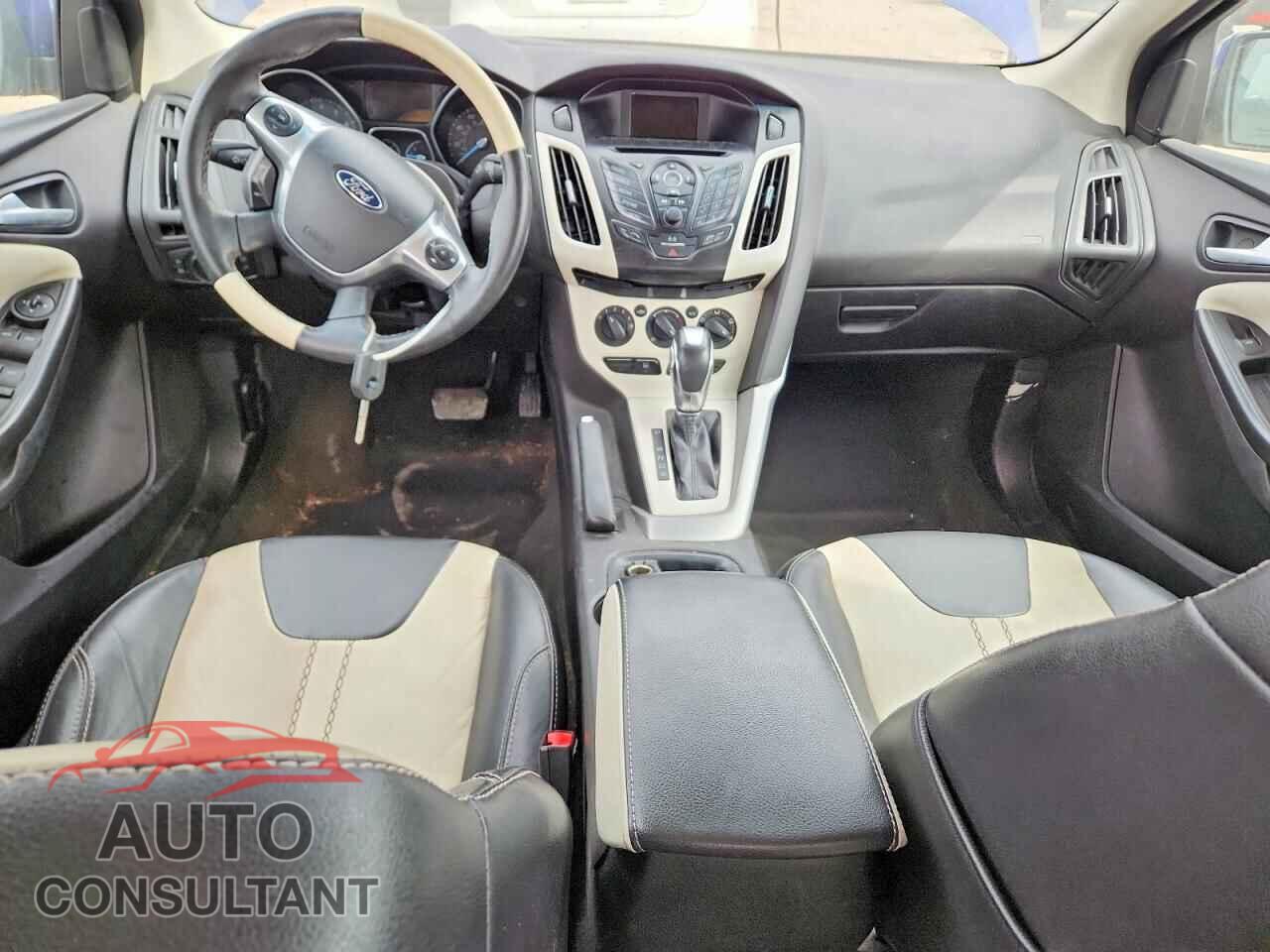 FORD FOCUS 2014 - 1FADP3F29EL296882