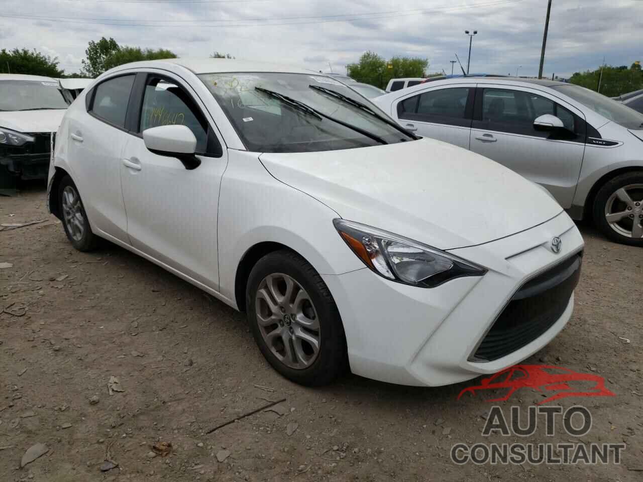 TOYOTA YARIS 2017 - 3MYDLBYV0HY164100