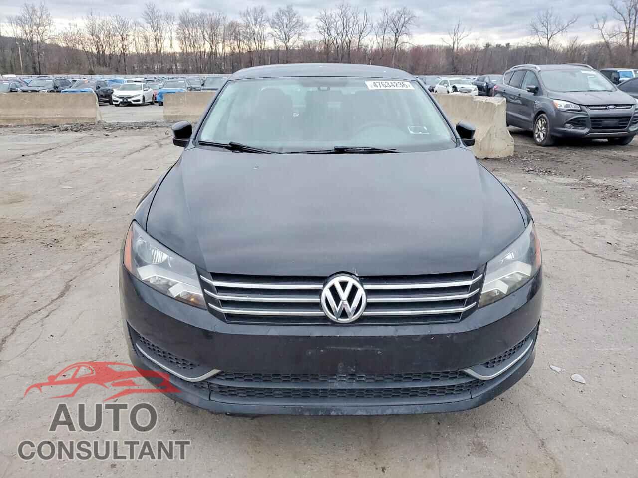 VOLKSWAGEN PASSAT 2014 - 1VWAP7A35EC008437