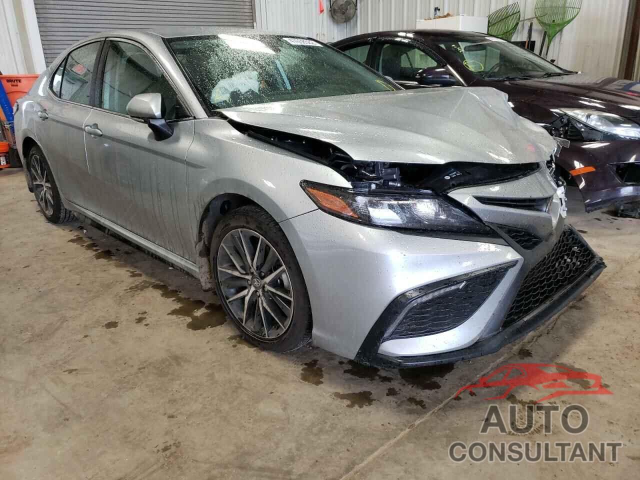 TOYOTA CAMRY 2022 - 4T1G11AK7NU633138