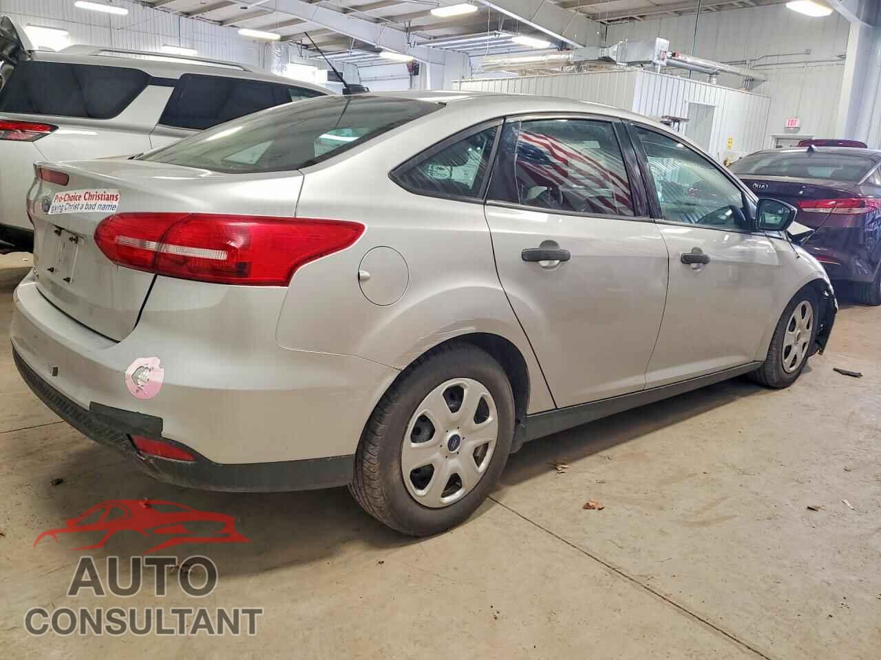 FORD FOCUS 2017 - 1FADP3E23HL210973
