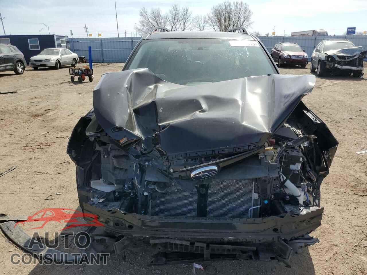 SUBARU FORESTER 2019 - JF2SKAPC3KH468402