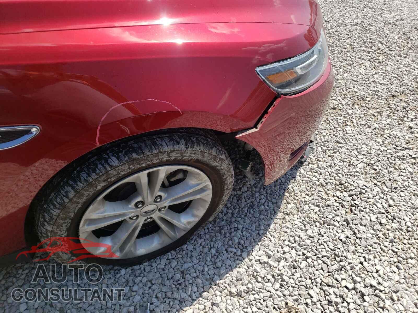 FORD TAURUS 2018 - 1FAHP2E80JG134272