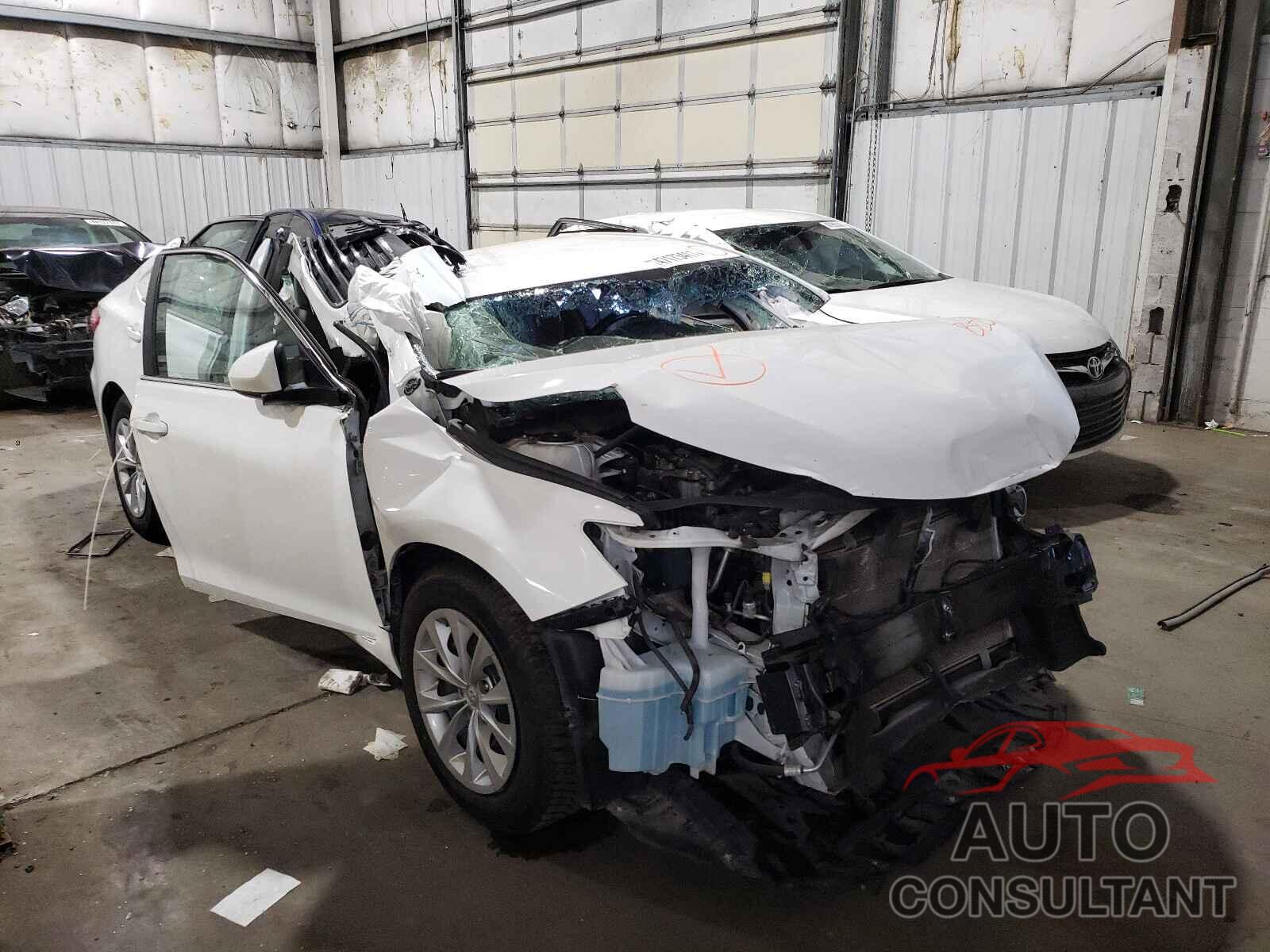 TOYOTA CAMRY 2016 - 4T4BF1FK9GR525987