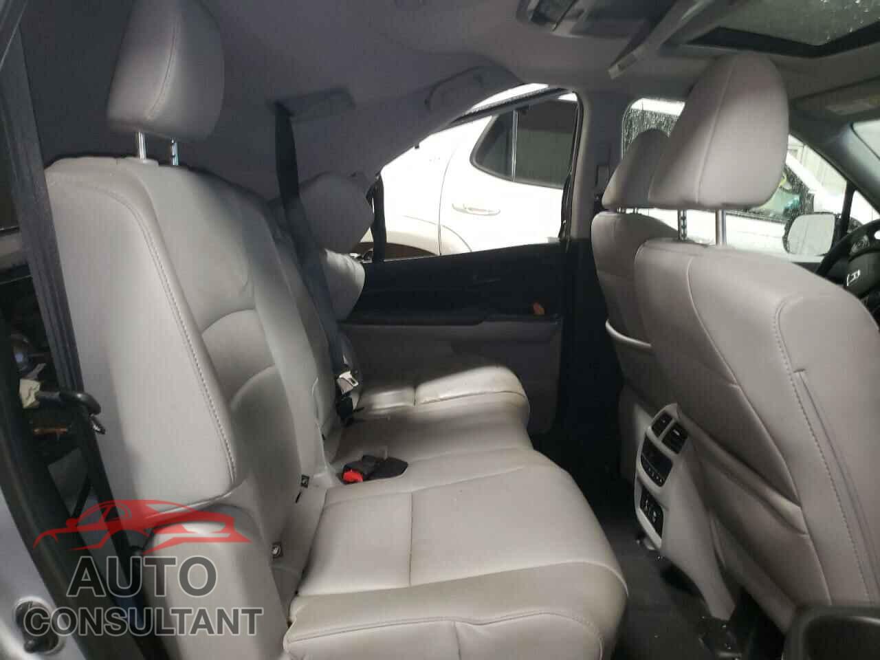 HONDA PILOT 2017 - 5FNYF5H91HB043485