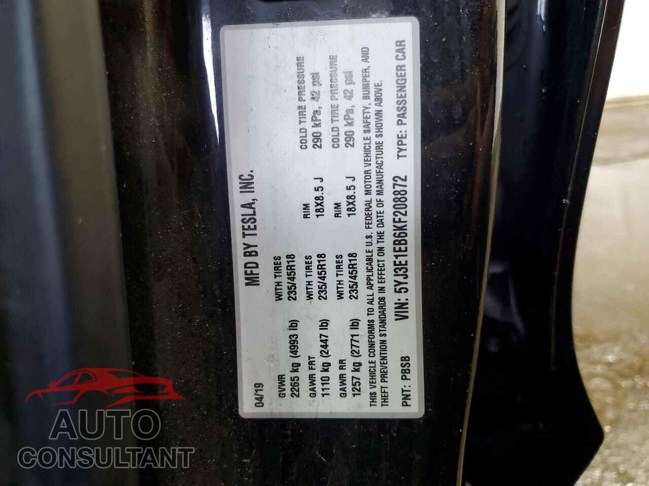 TESLA MODEL 3 2019 - 5YJ3E1EB6KF208872