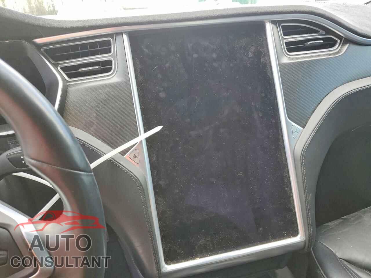 TESLA MODEL S 2016 - 5YJSA1E23GF169379