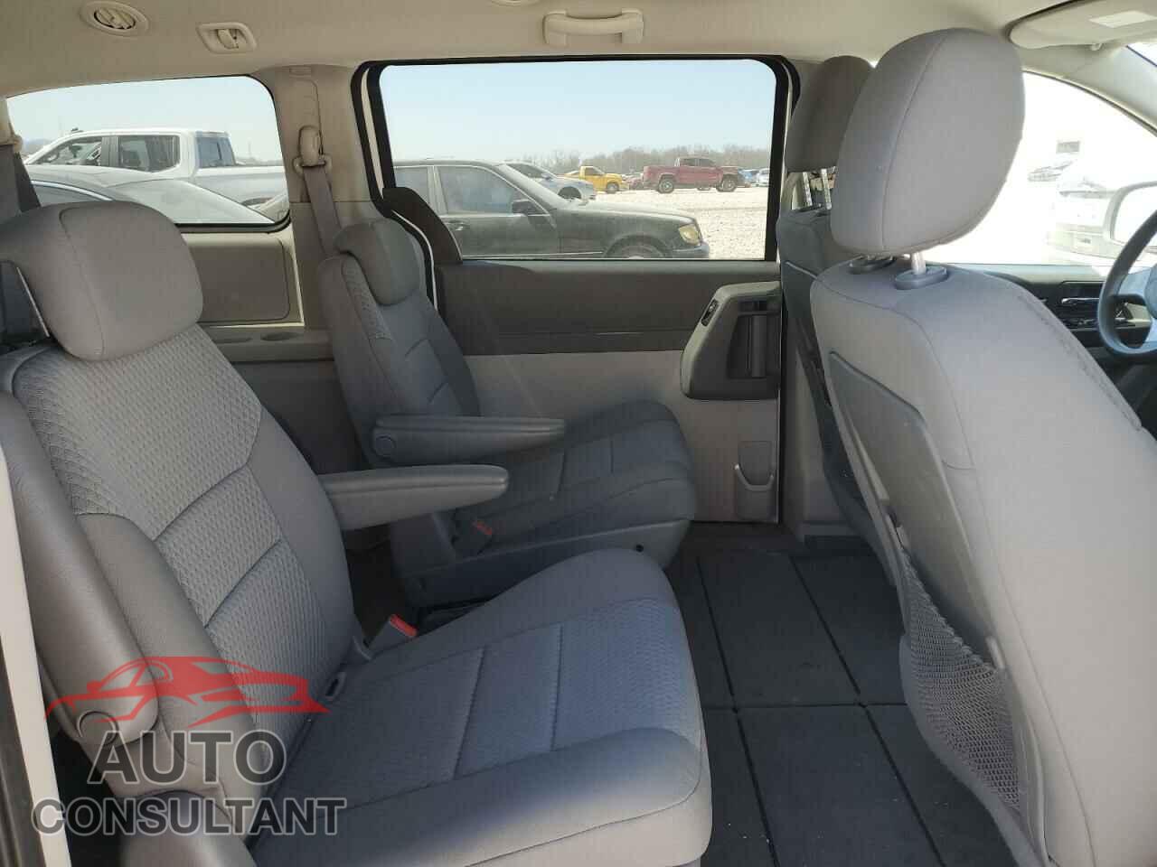DODGE CARAVAN 2010 - 2D4RN4DE7AR117655