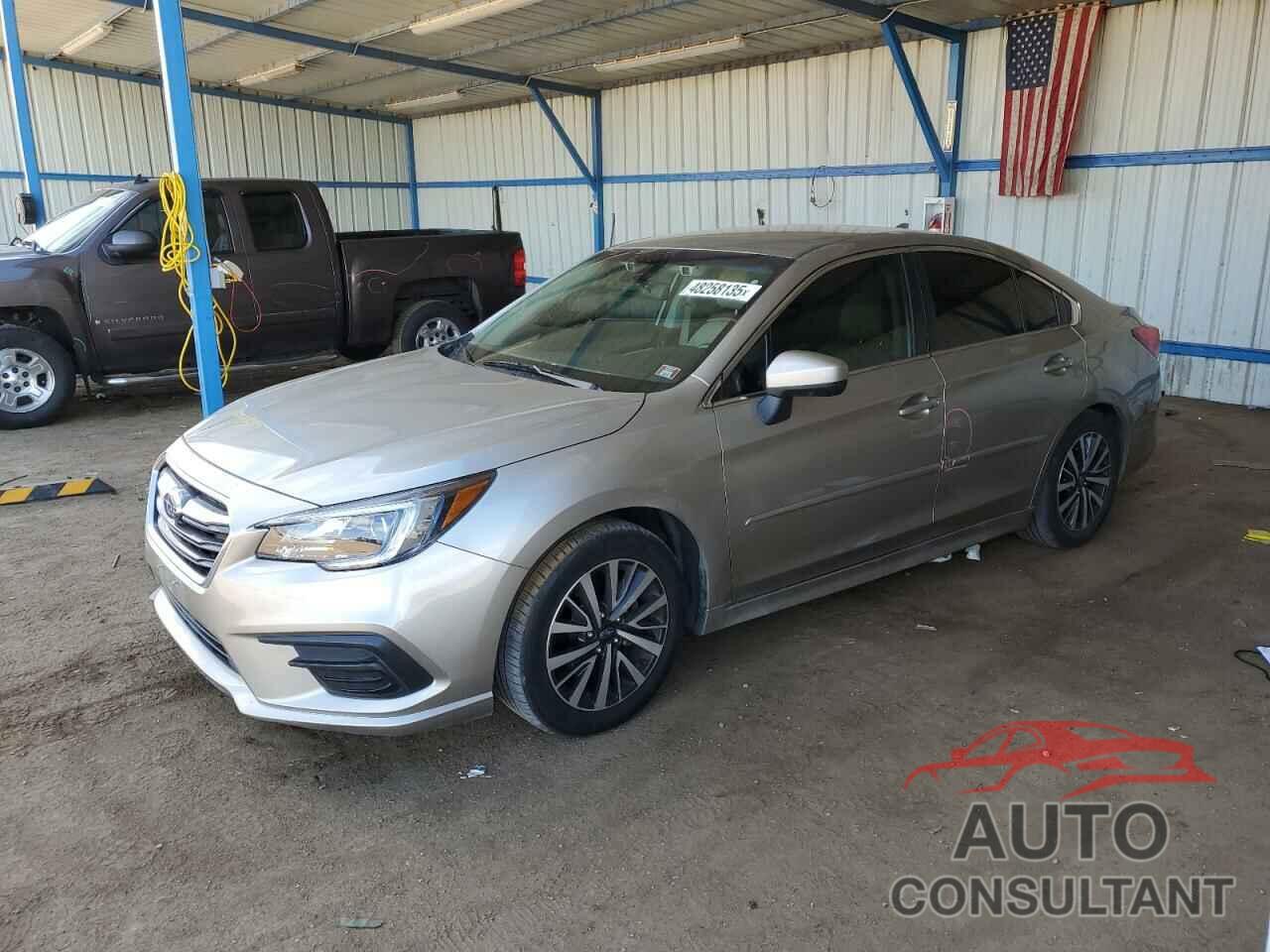 SUBARU LEGACY 2019 - 4S3BNAF68K3019702