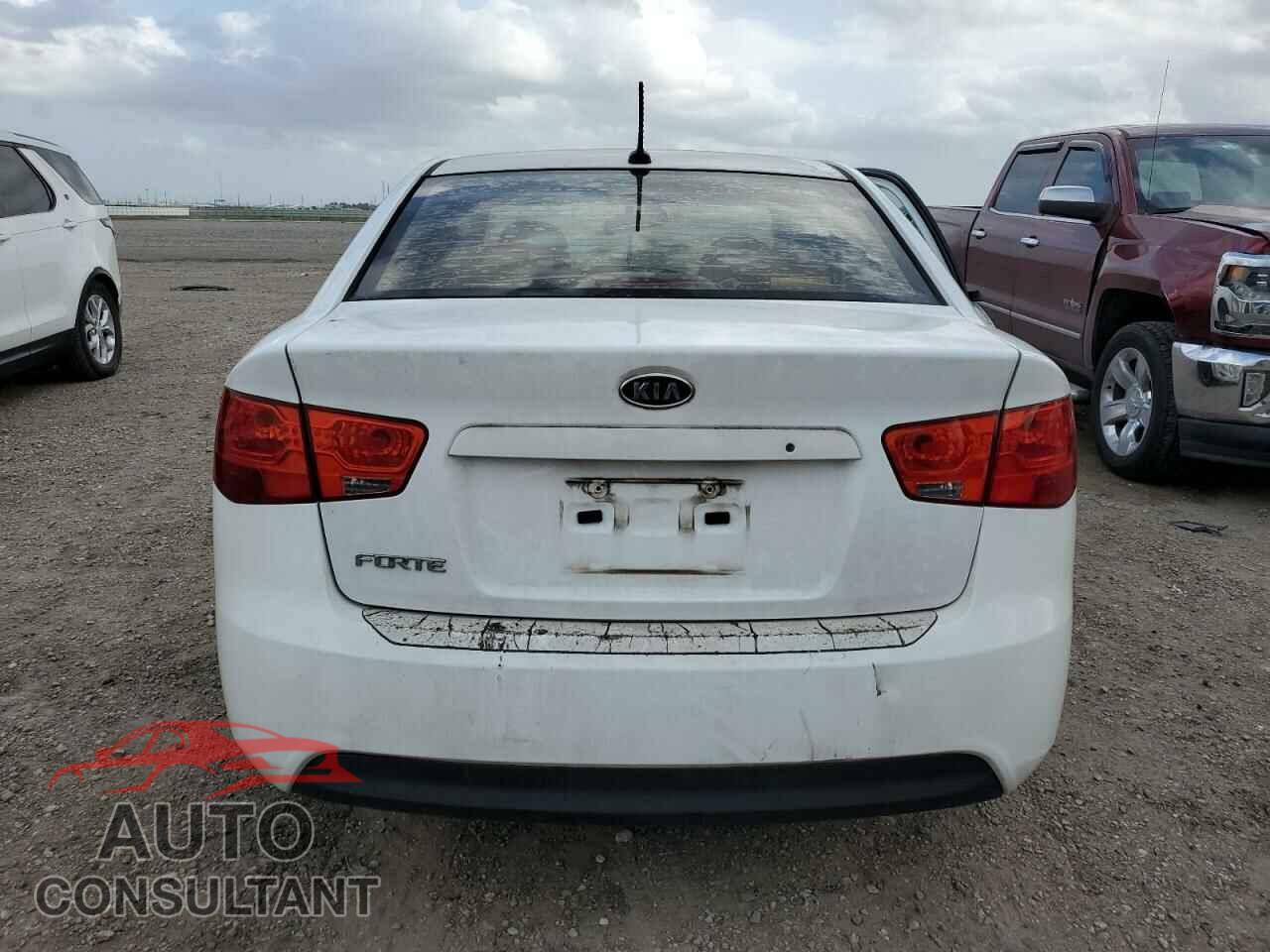 KIA FORTE 2013 - KNAFT4A21D5707350