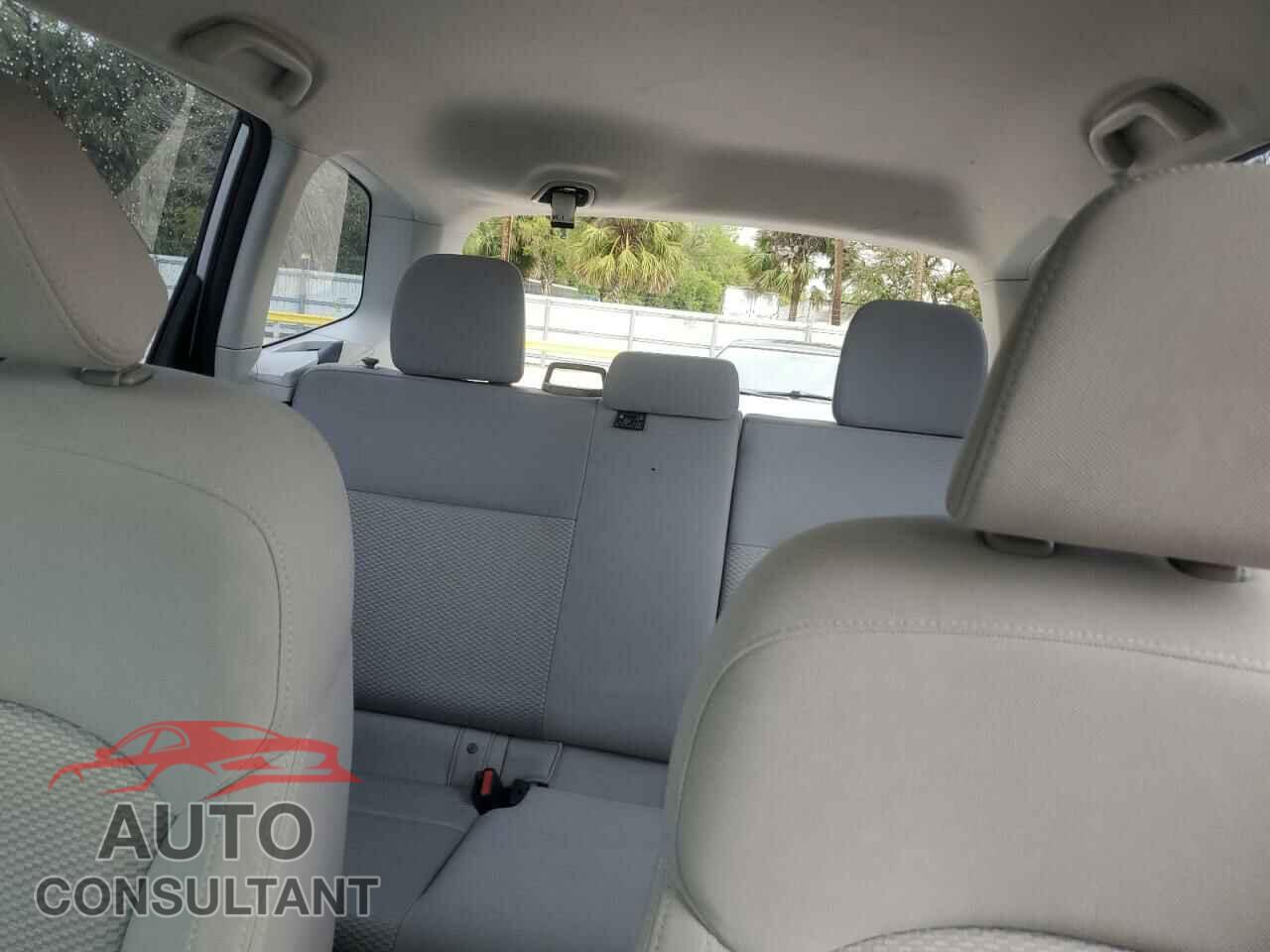 SUBARU FORESTER 2017 - JF2SJABC8HH596301