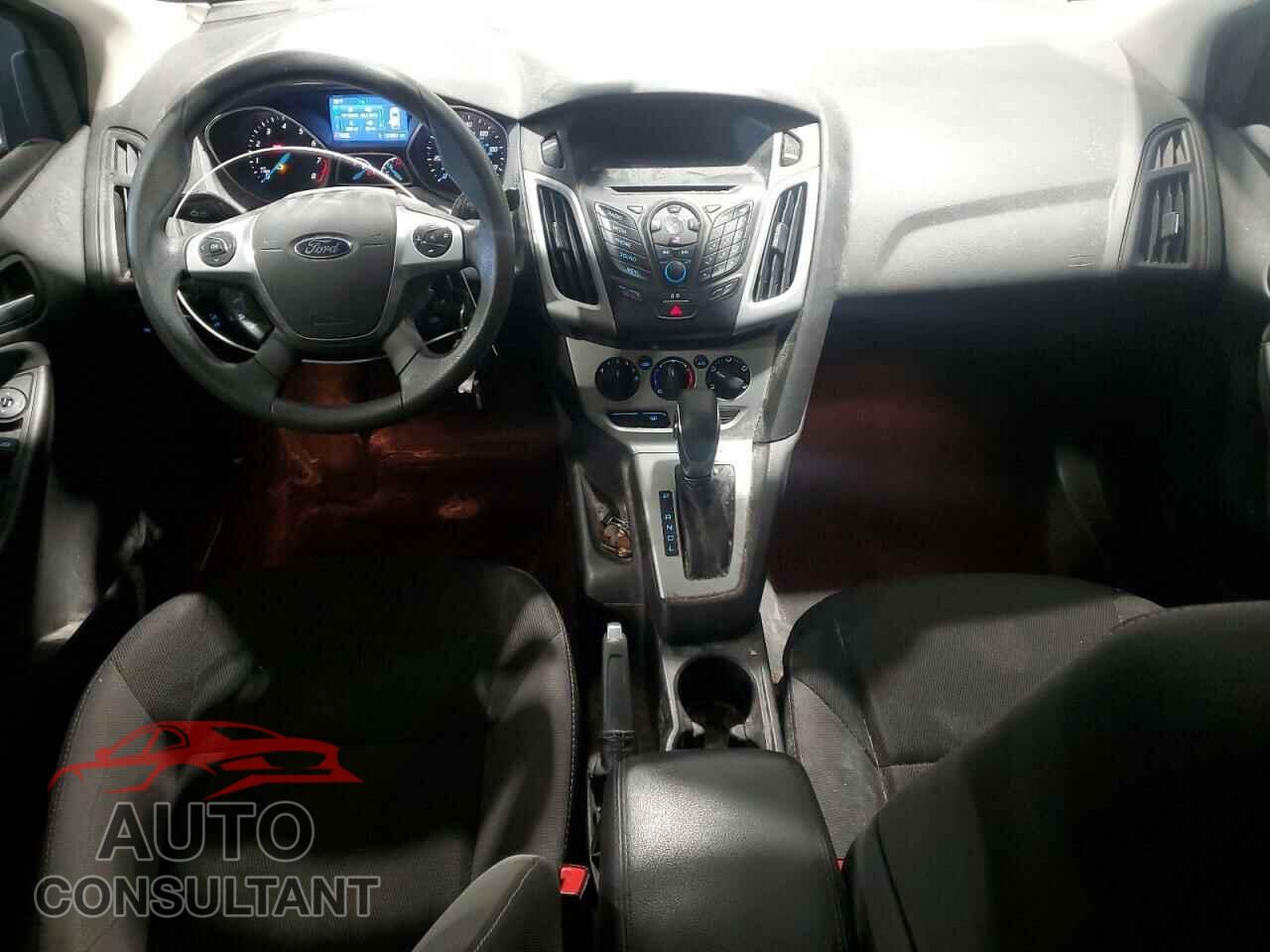 FORD FOCUS 2014 - 1FADP3F2XEL275295