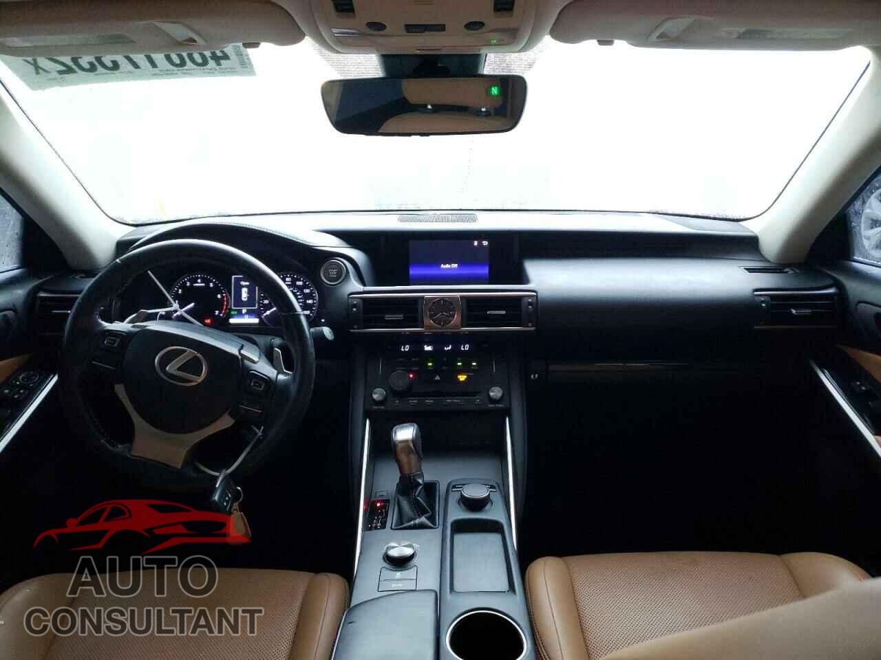 LEXUS IS 2017 - JTHBA1D23H5052694