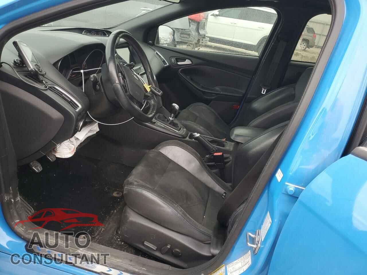 FORD FOCUS 2017 - WF0DP3TH8H4121554